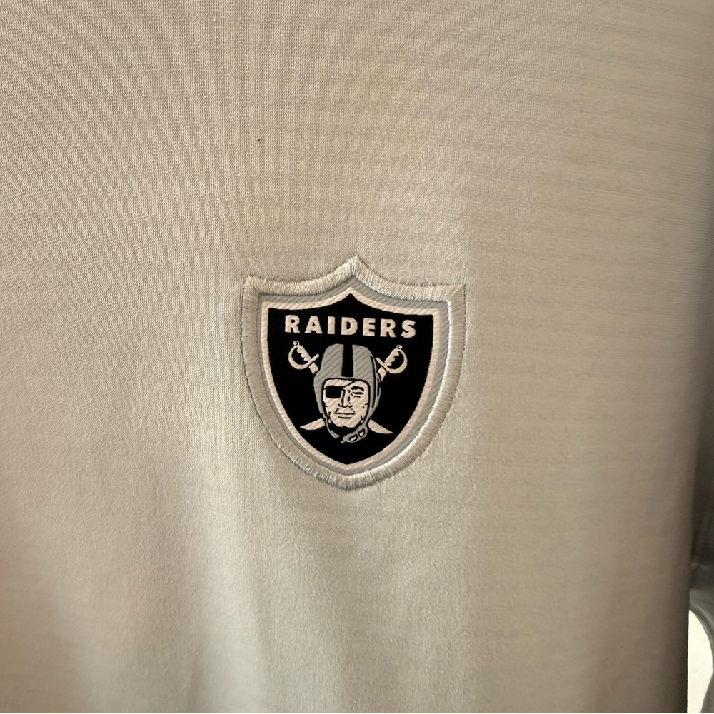 Nike NFL Las Vegas Raiders Dri-Fit On Field Long Sleeve Shirt Gray Men’s M - Picture 2 of 6